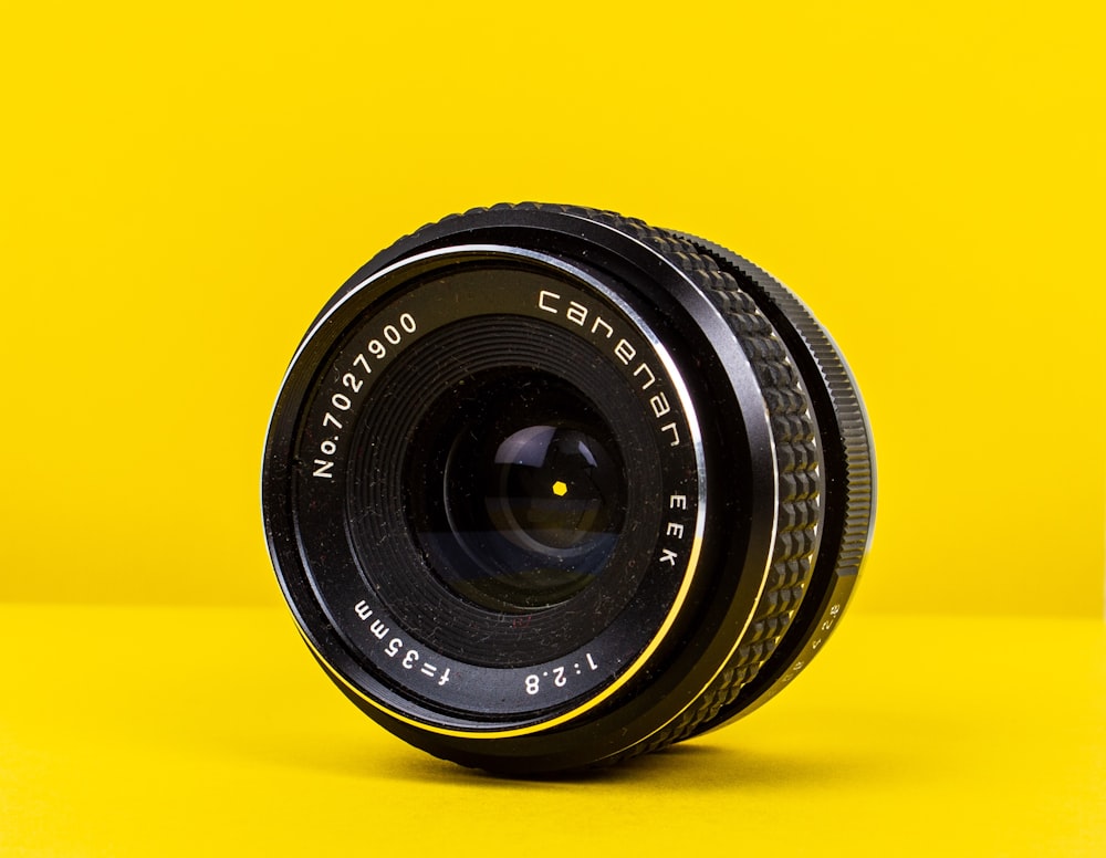 black DSLR camera lens