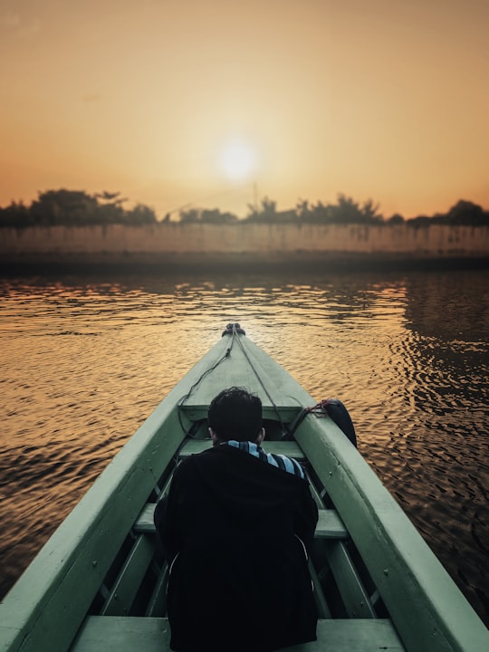 photo of Pelabuhan Sunda Kelapa Waterway near Istiqlal Mosque