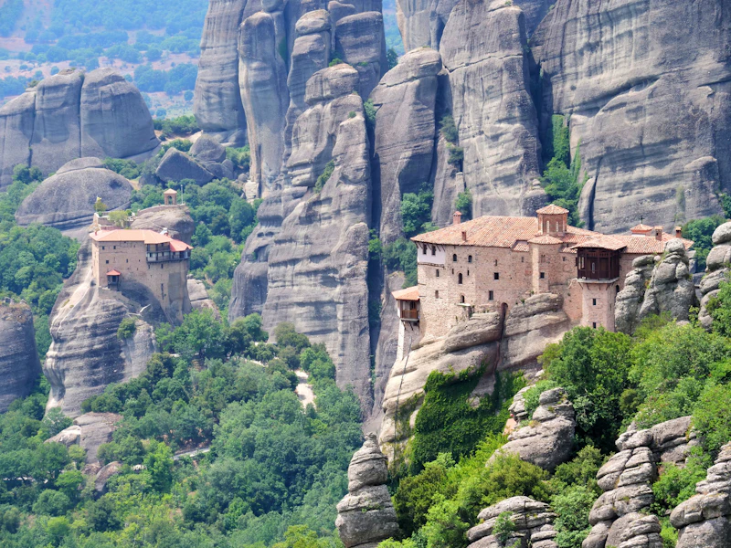 Best Casual Dinner Spots in Meteora for a No-Fuss Evening Out