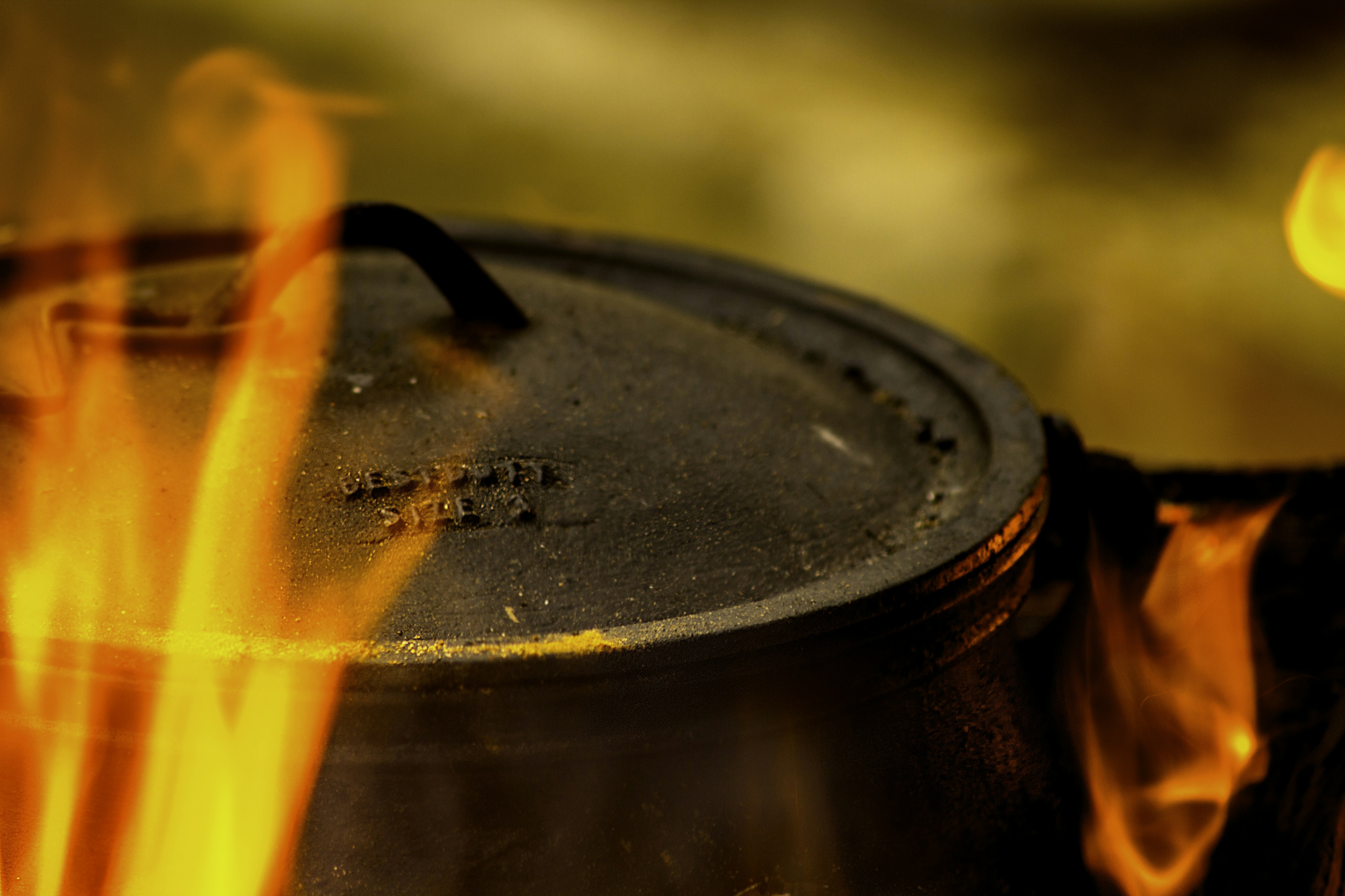 closeup photography of black metal pot