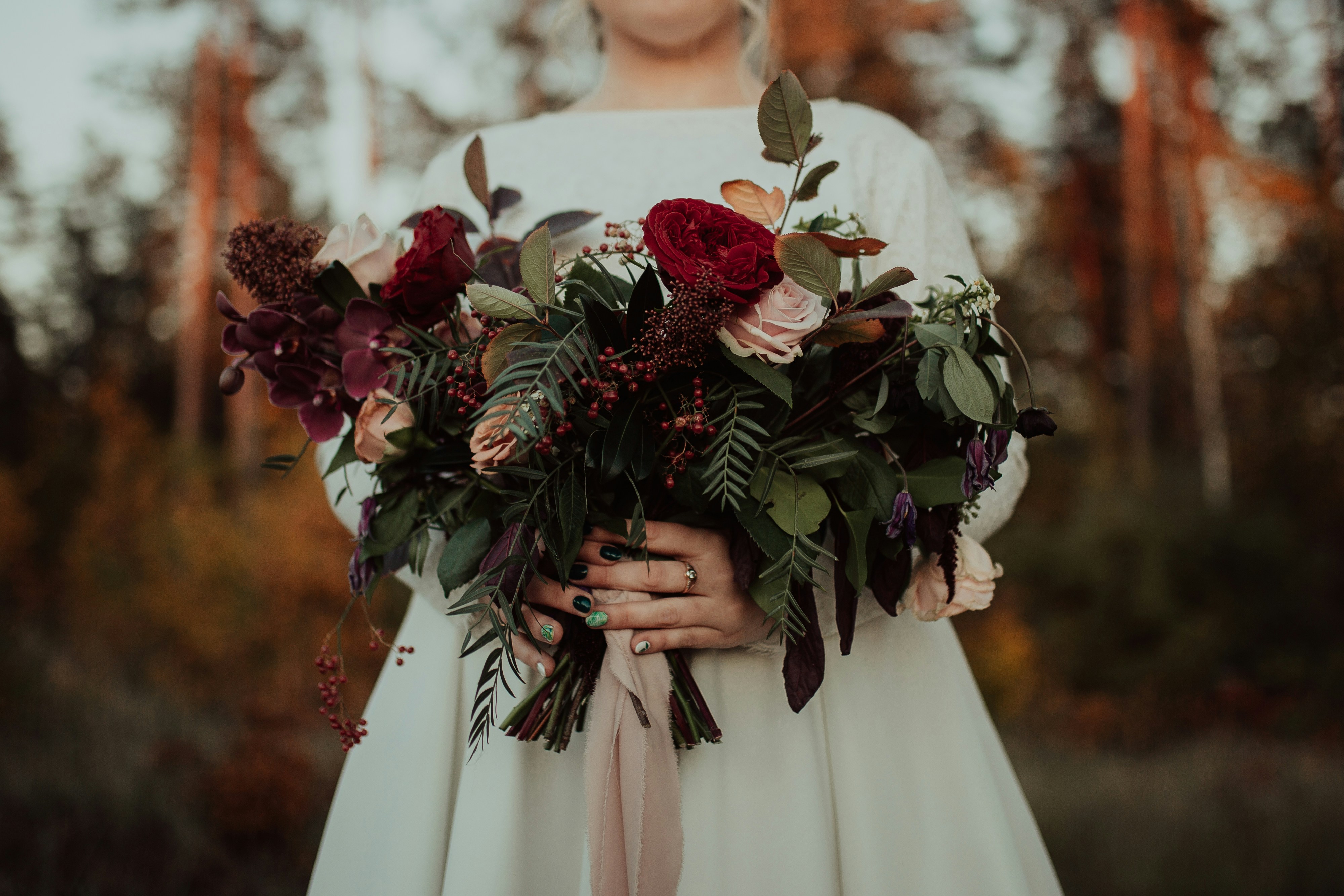 woman holding rose flowers
