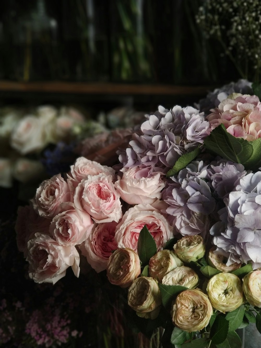 セレクティブフォーカス写真の花の盛り合わせ