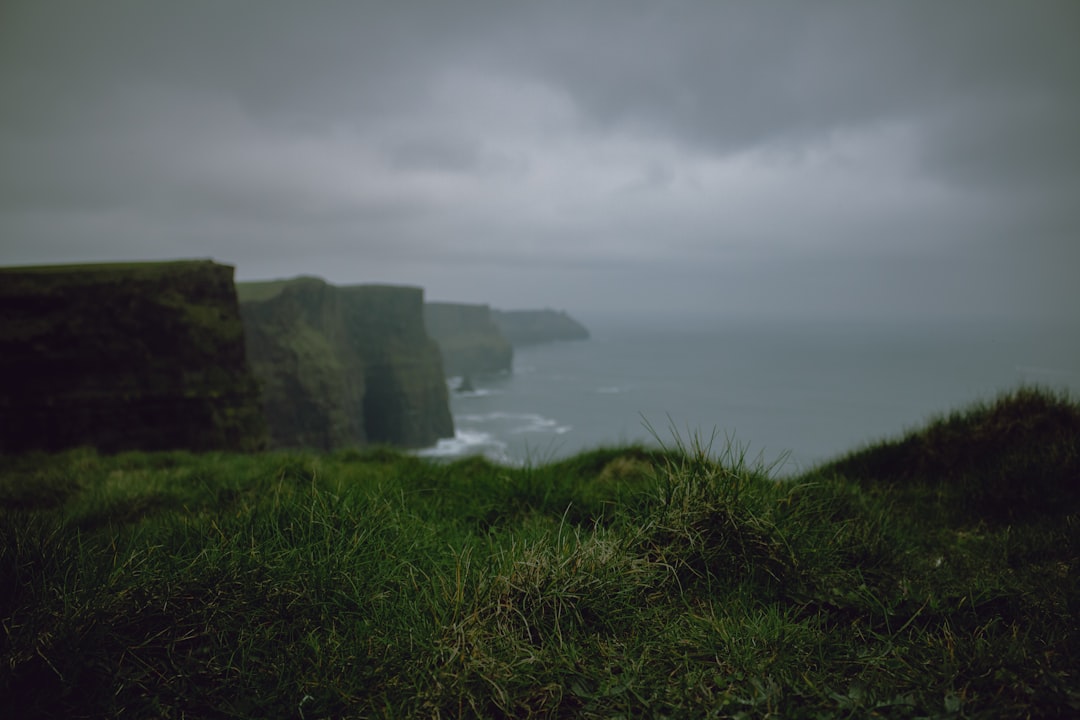 travelers stories about Cliff in Cliffs of Moher, Ireland