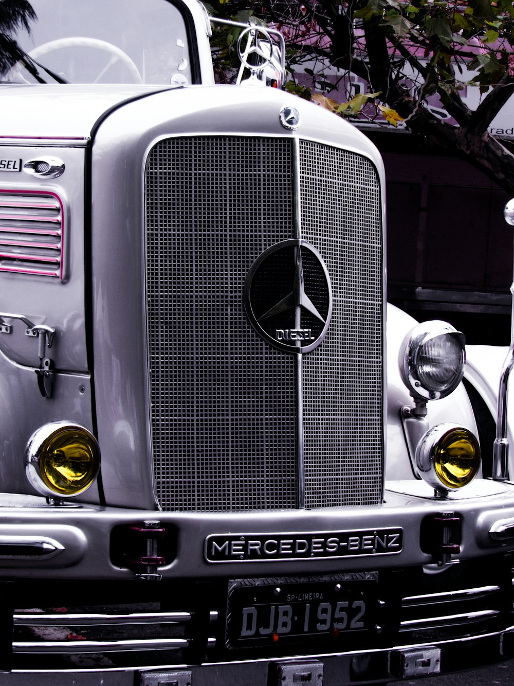 close up photography of Mercedes-Benz truck