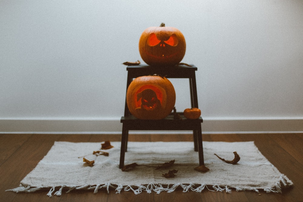 jack-o-lantern display