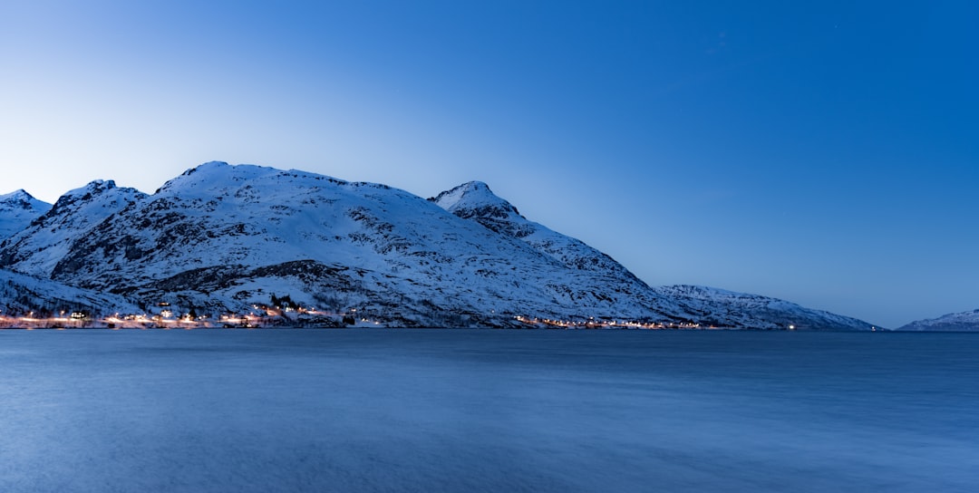 travelers stories about Mountain range in Fjordvegen 330, Norway