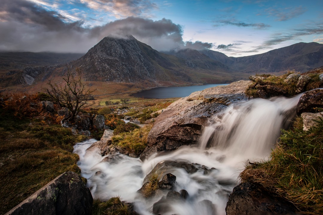 travelers stories about Watercourse in Snowdonia National Park, United Kingdom