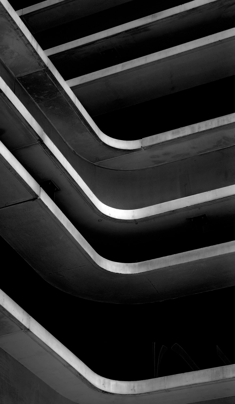 a black and white photo of a building