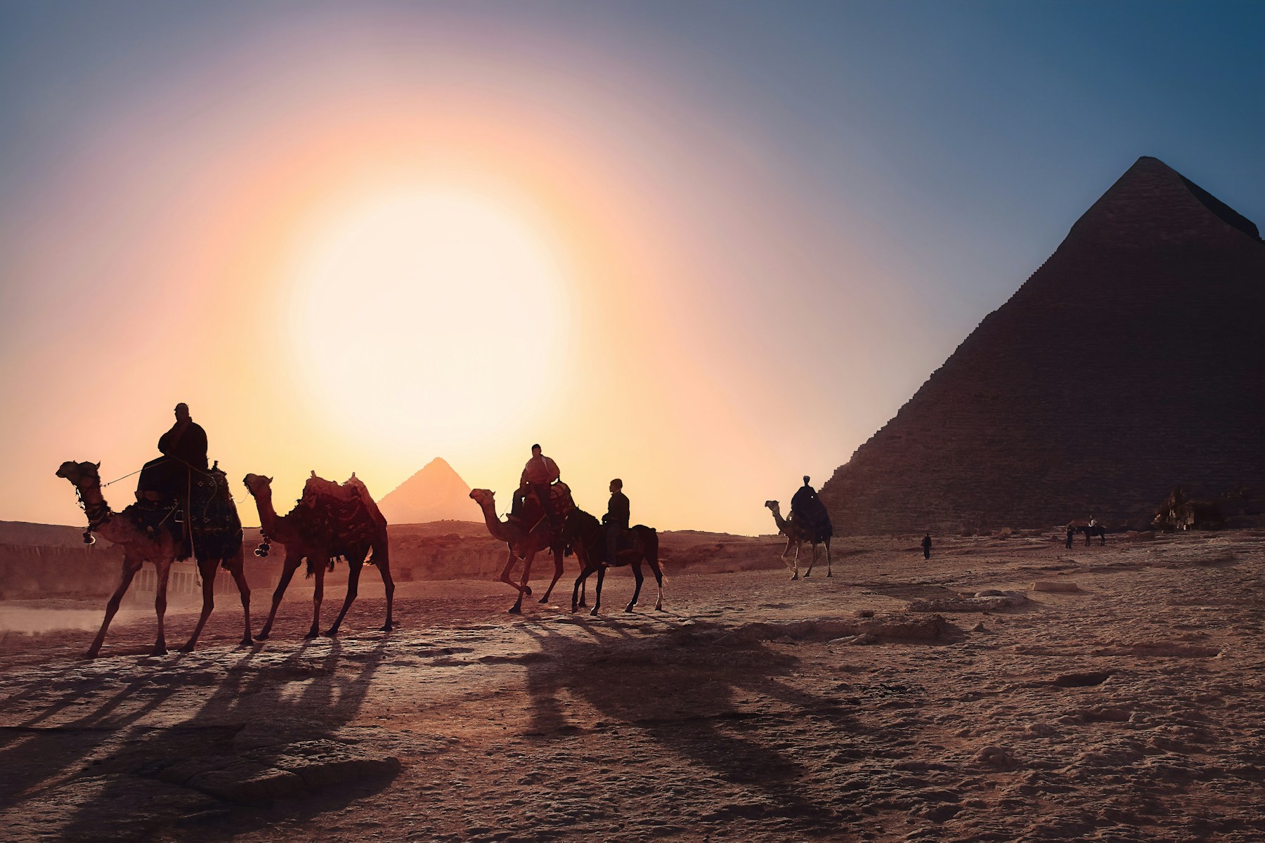 Giza — The Eternal Pyramids
