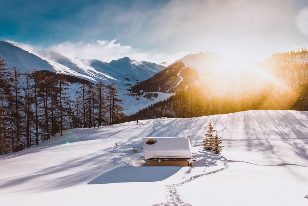 Schnee und Berge in der Faytime