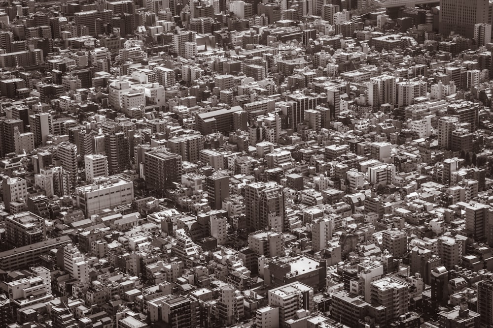 Vista aérea de una ciudad durante el día