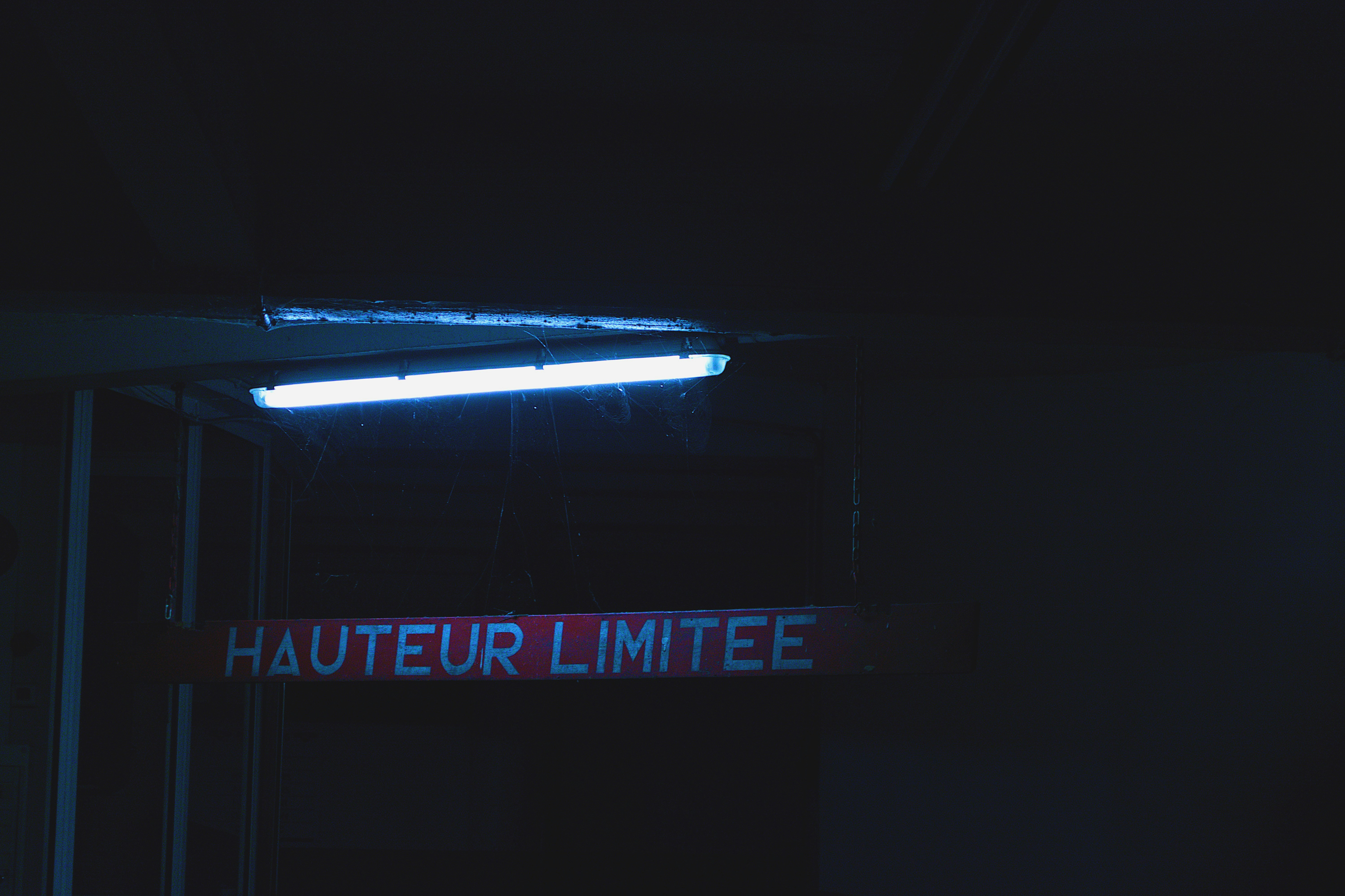 华为官方背景，科技创新的国家名片与全球担当