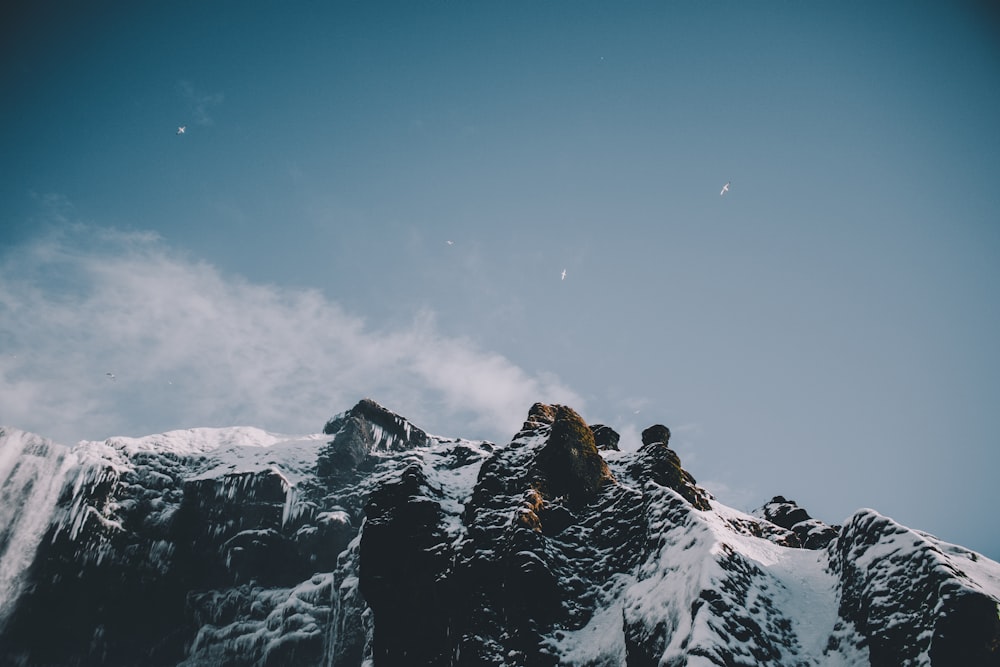 snow capped mountain at daytime