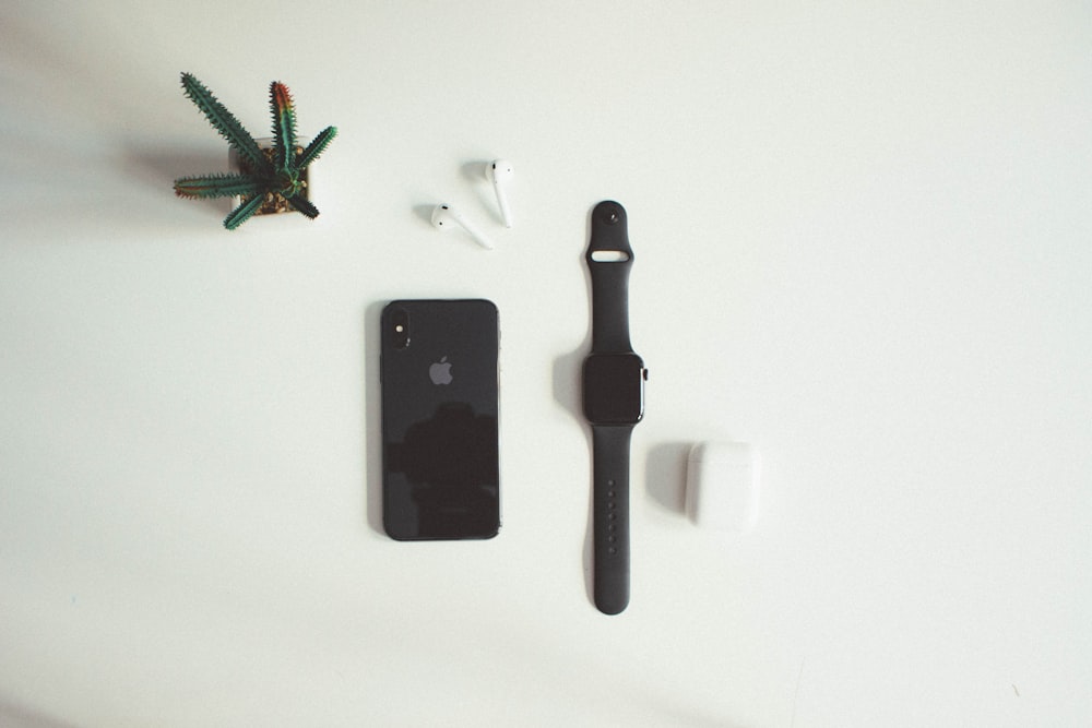 iPhone X y Apple Watch gris espacial