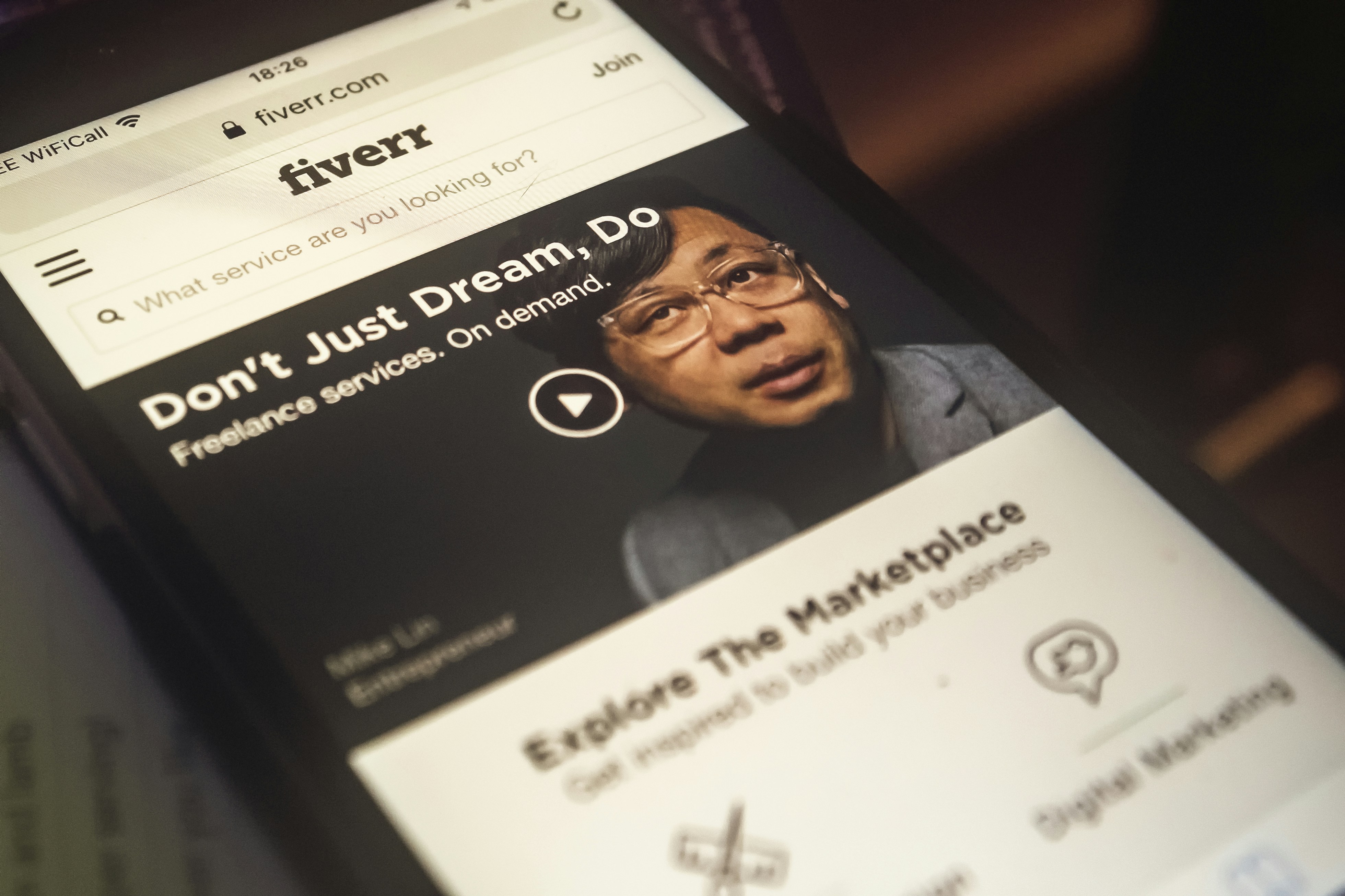 A close up shot of the Fiverr platform showing an inspirational quote.