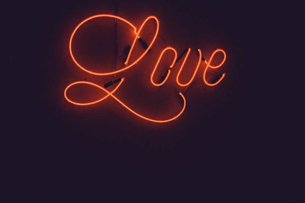 Signo de amor neon