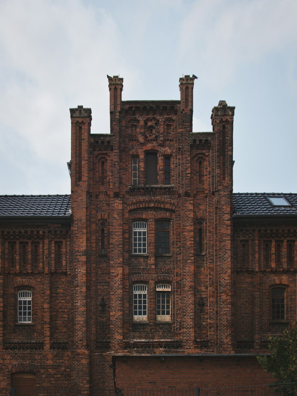 brown concrete building