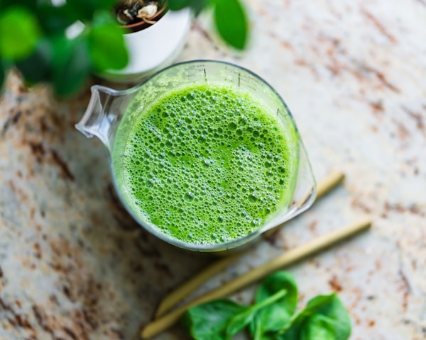 Ontbijt-smoothie met spinazie en whey