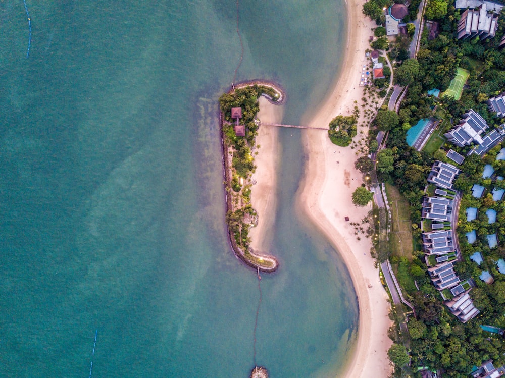 Foto de ángulo alto del islote