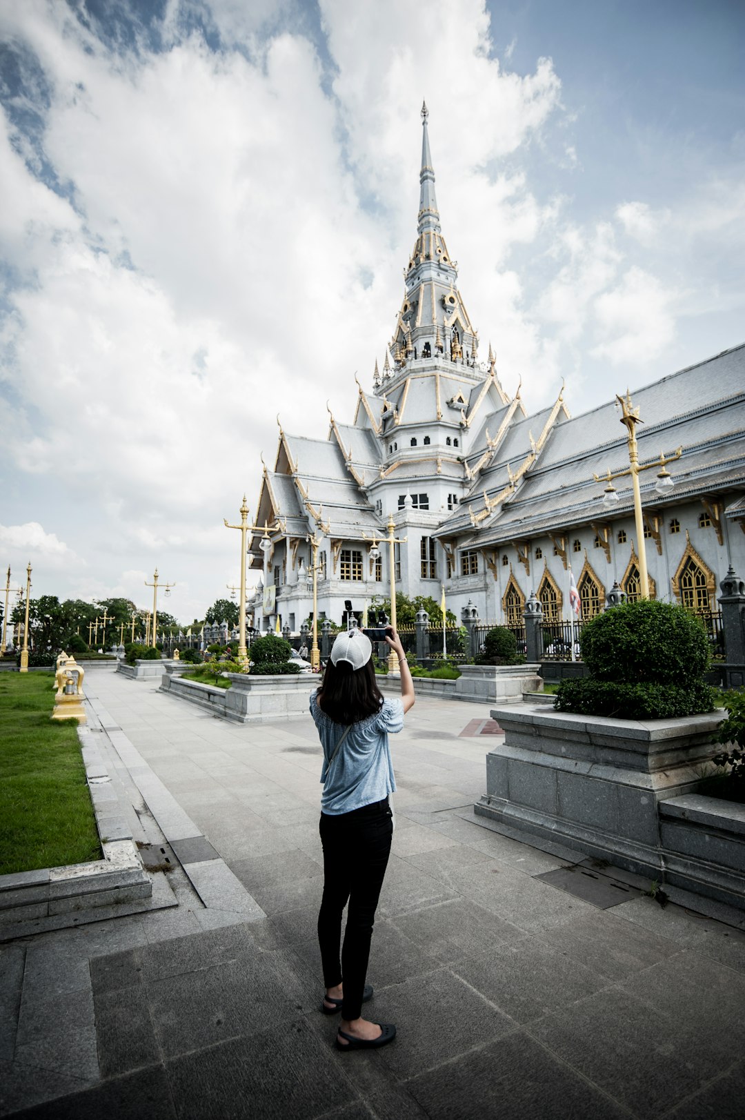 Landmark photo spot Wat Sothon Wararam Worawihan Democracy Monument