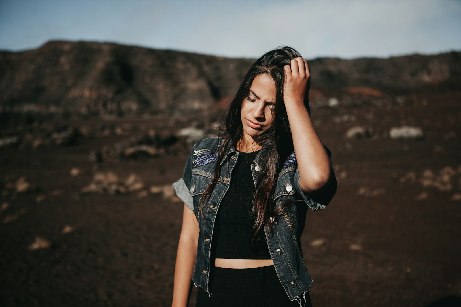 Canon EF 24-70mm F2.8L USM sample photo. Woman in denim jacket photography