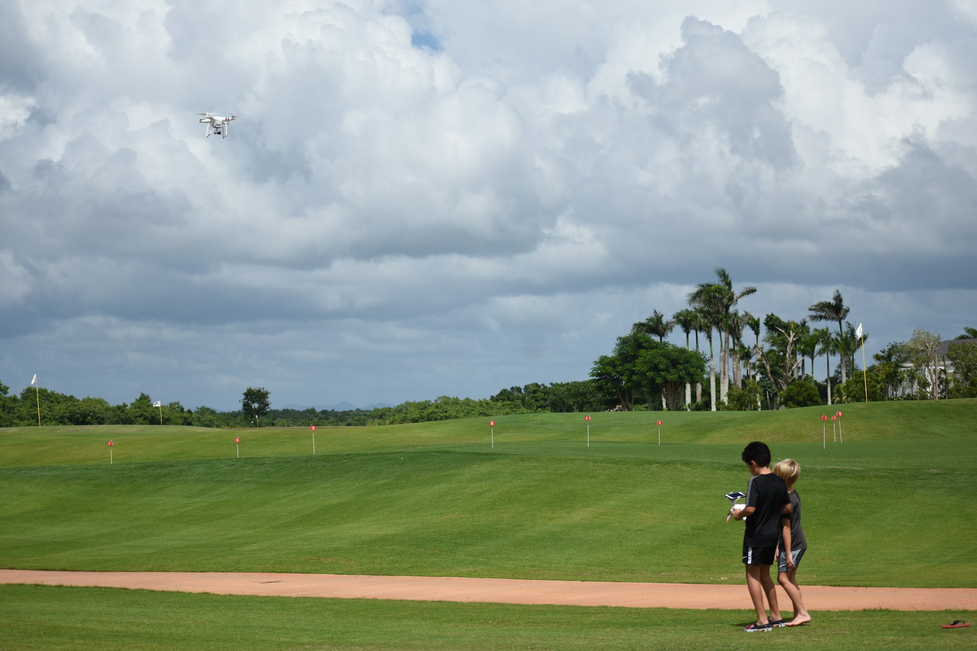black and white bed linen
