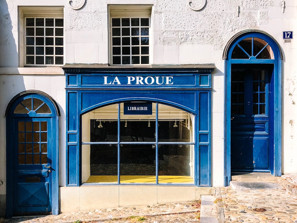 La Proue facade