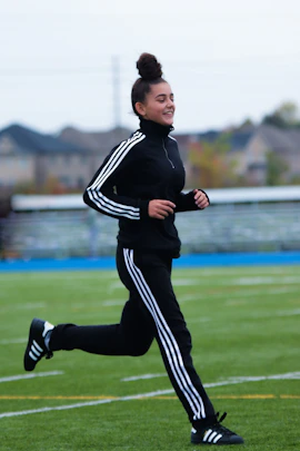 running girl during daytime