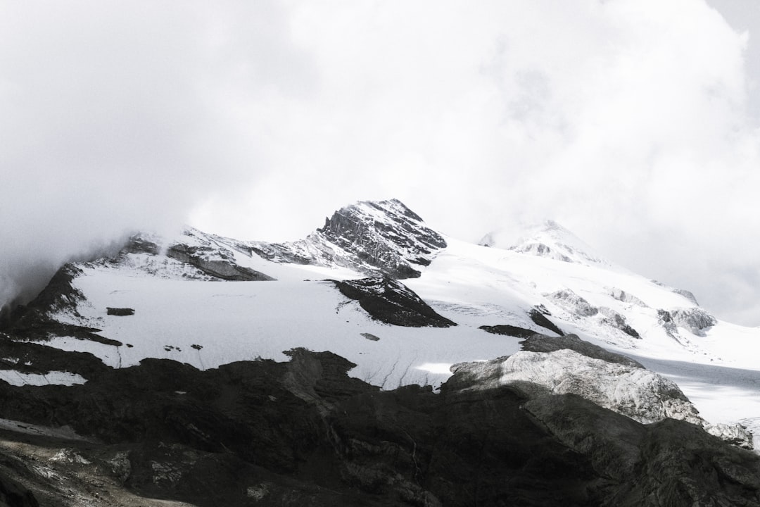 photo of Rifugio Marinelli Bombardieri Al Bernina Glacial landform near Livigno Alps