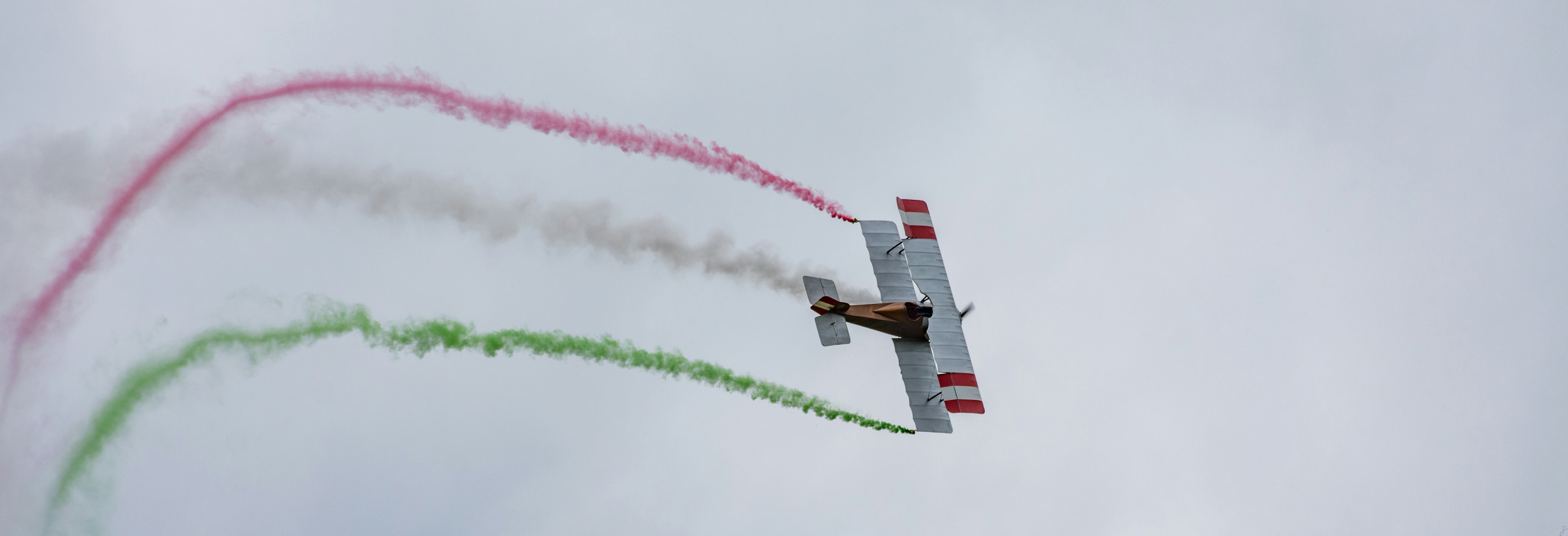 white plane during daytime