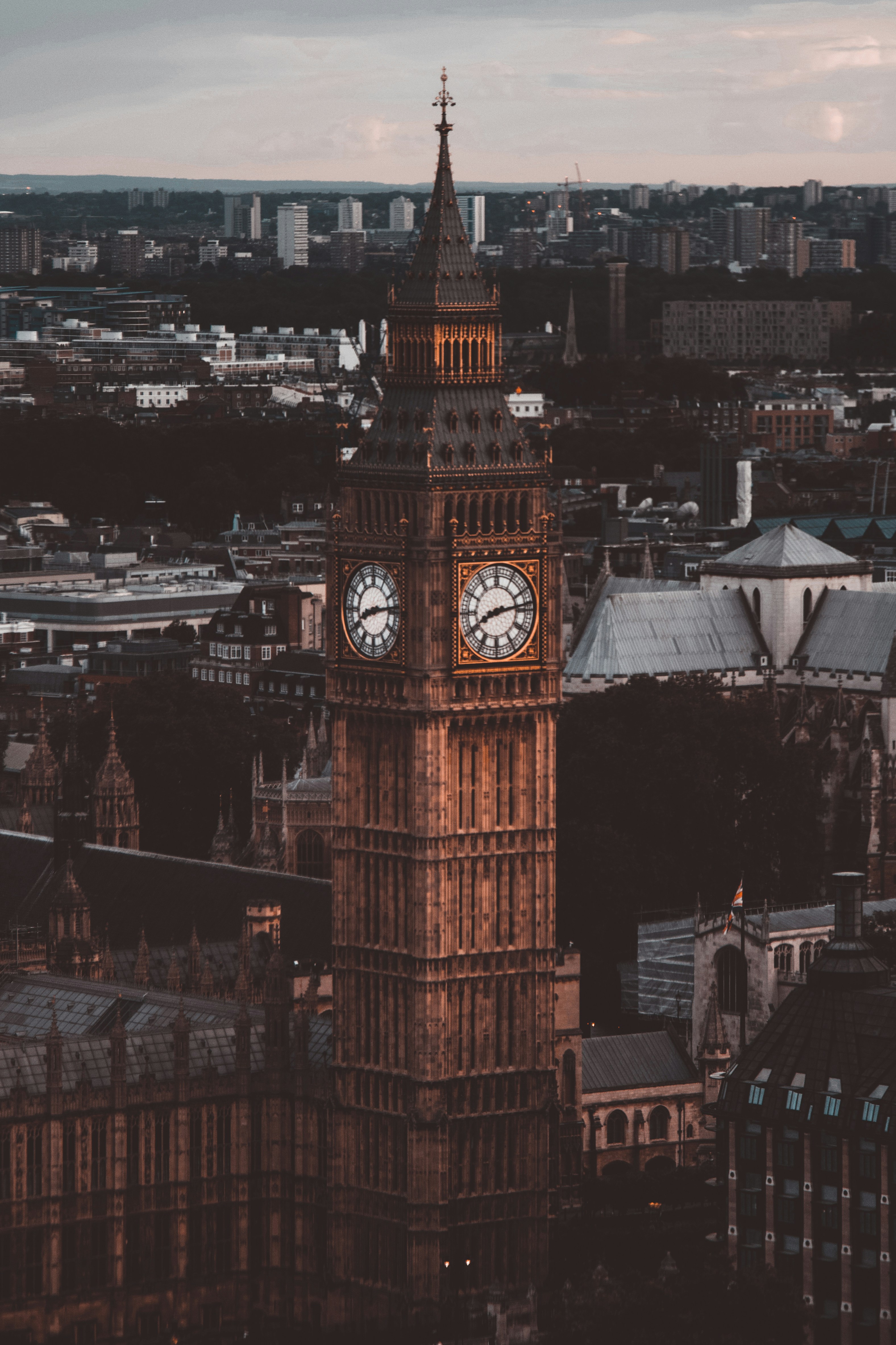 昼間のビッグベンの写真 Unsplashの無料イギリス写真