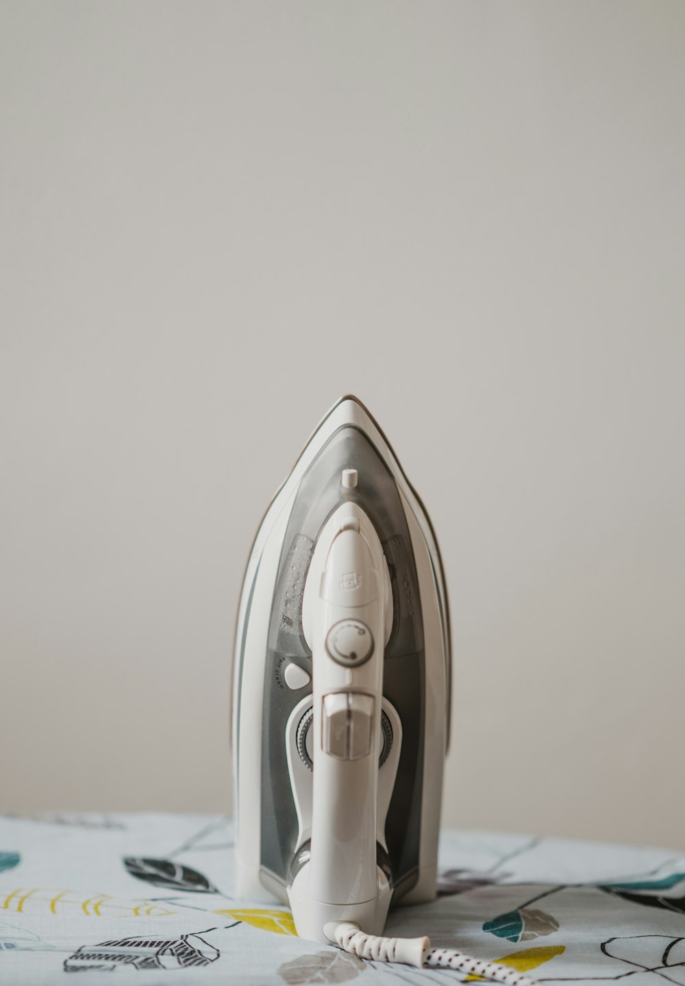 Clothes Iron Pictures  Download Free Images on Unsplash