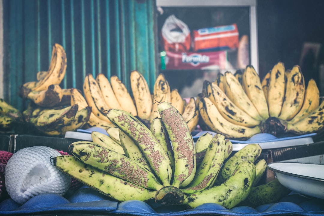 close-up photo of banana fruit