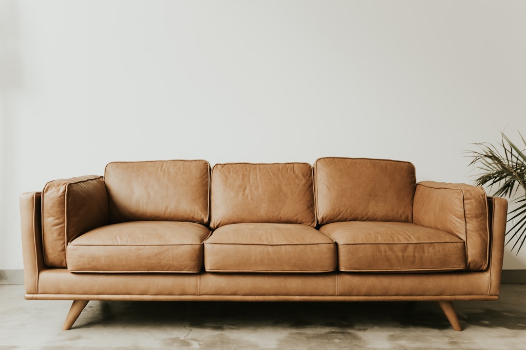  brown leather 3 seat sofa couch