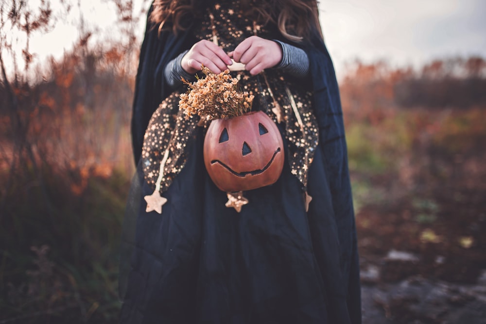 Person im Halloween-Kostüm