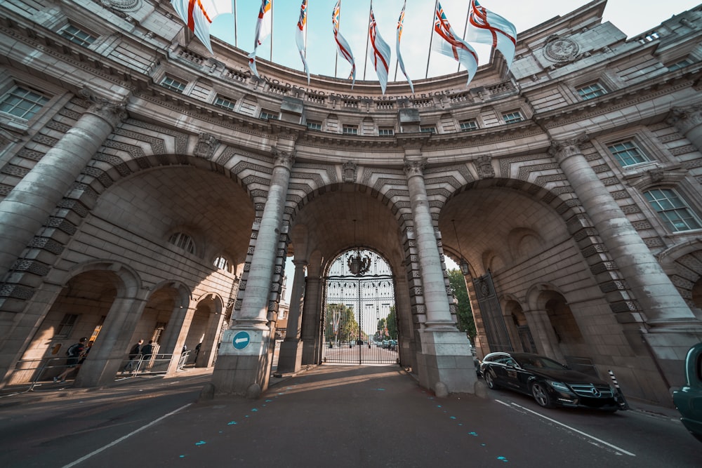 car by the arch