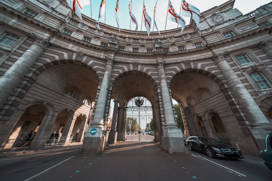 car by the arch in Admiralty Arch United Kingdom