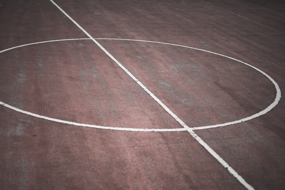 close-up photography of basketball center cour