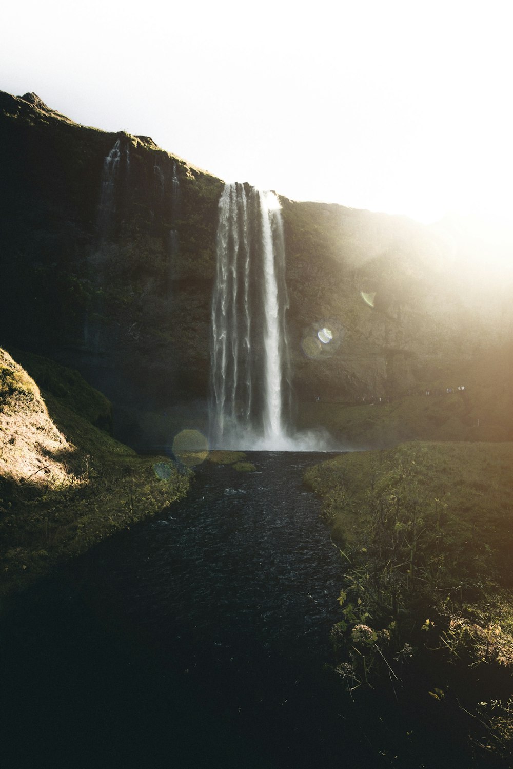 waterfalls during daytime