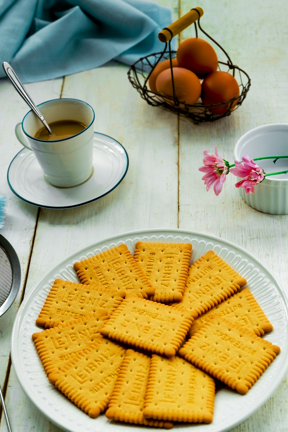 biscuits in plate