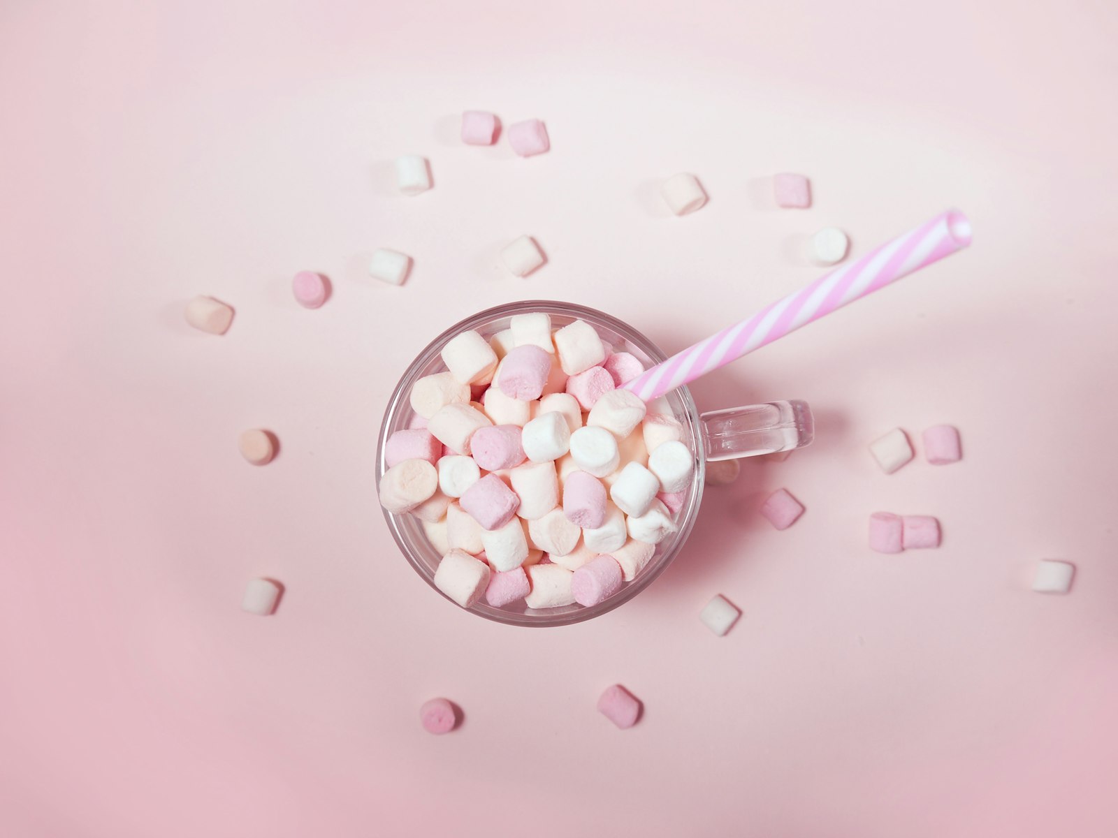 Panasonic Lumix G Vario 14-42mm F3.5-5.6 ASPH OIS sample photo. Mug of marshmallows photography