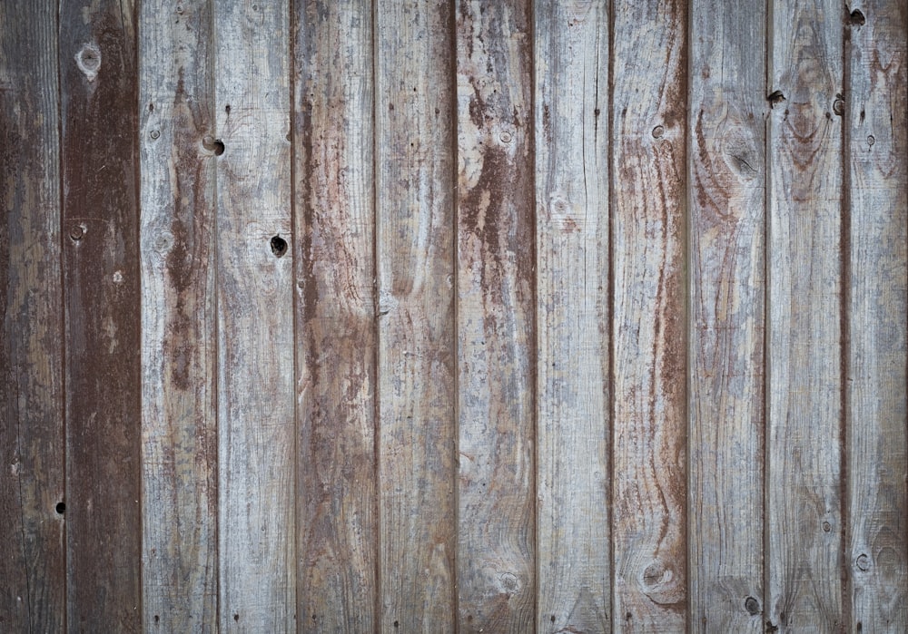 beige wooden fence
