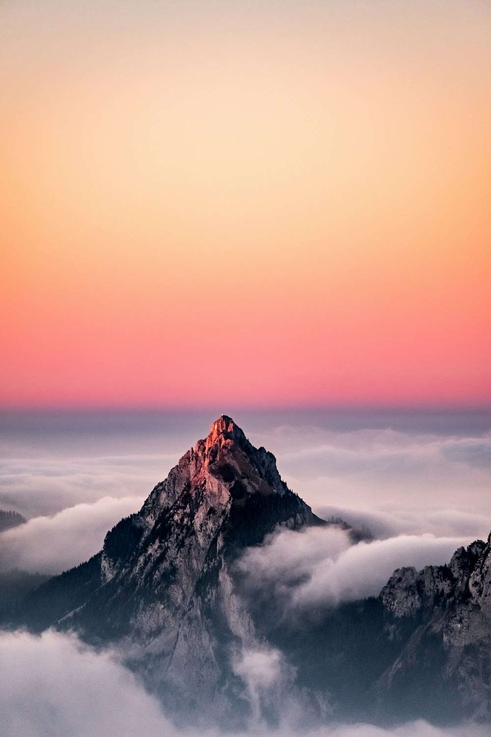 Vista aérea da montanha