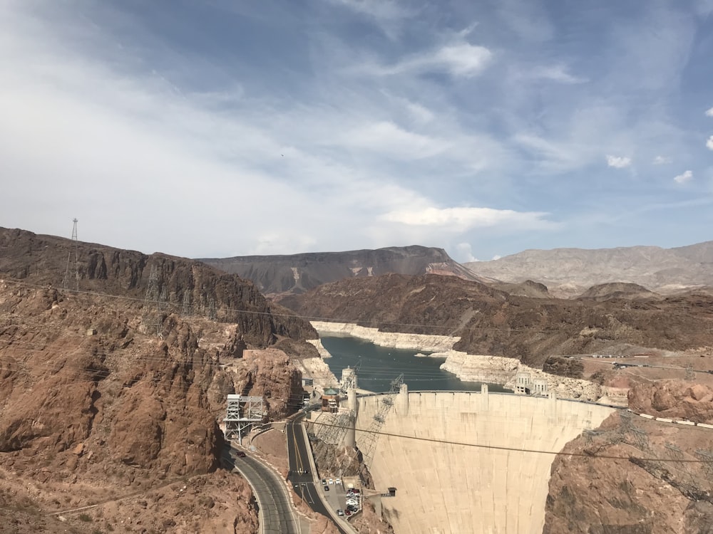 hoover dam during daytime