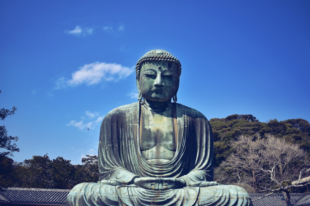 Dhayana Mudra statue