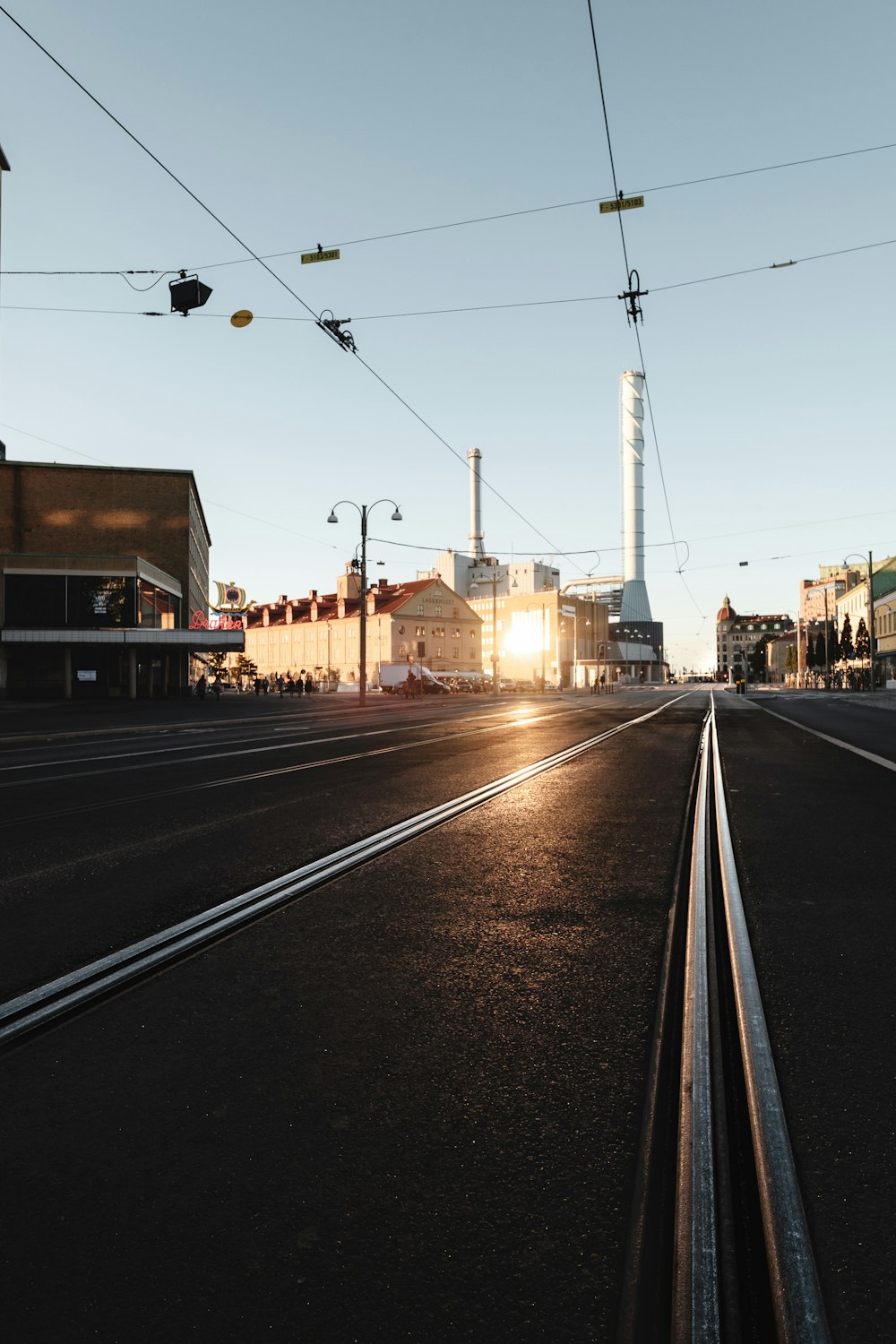 gray asphalt road