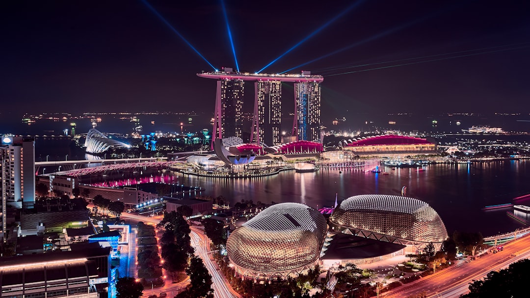 Scootin&#8217; Through Singapore: Exploring Asia&#8217;s Lion City on a Budget