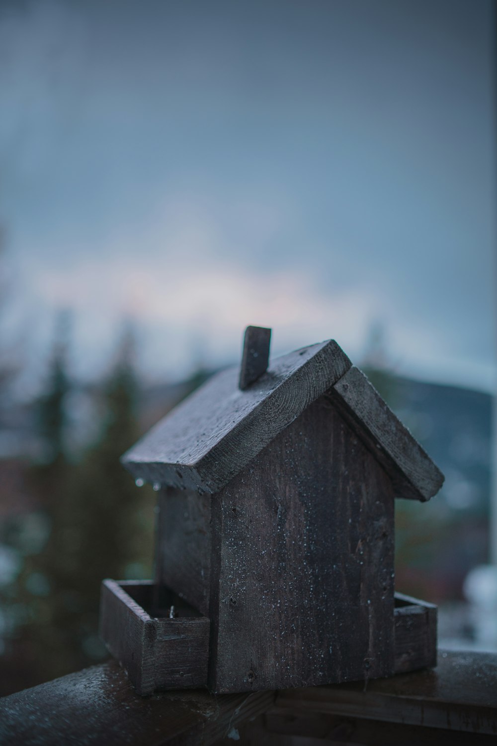 gray house miniature