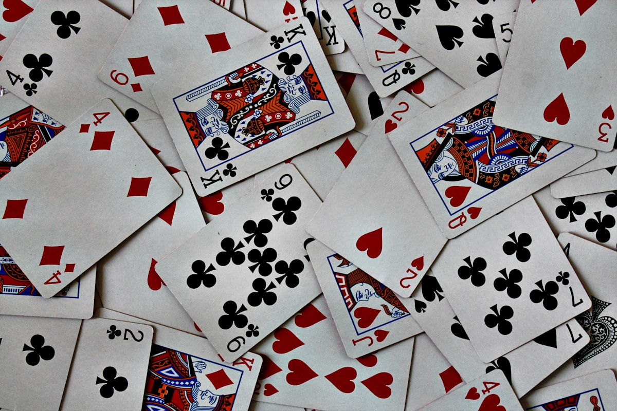 4 אתרים לשחק קלפים נגד אנשים באינטרנט