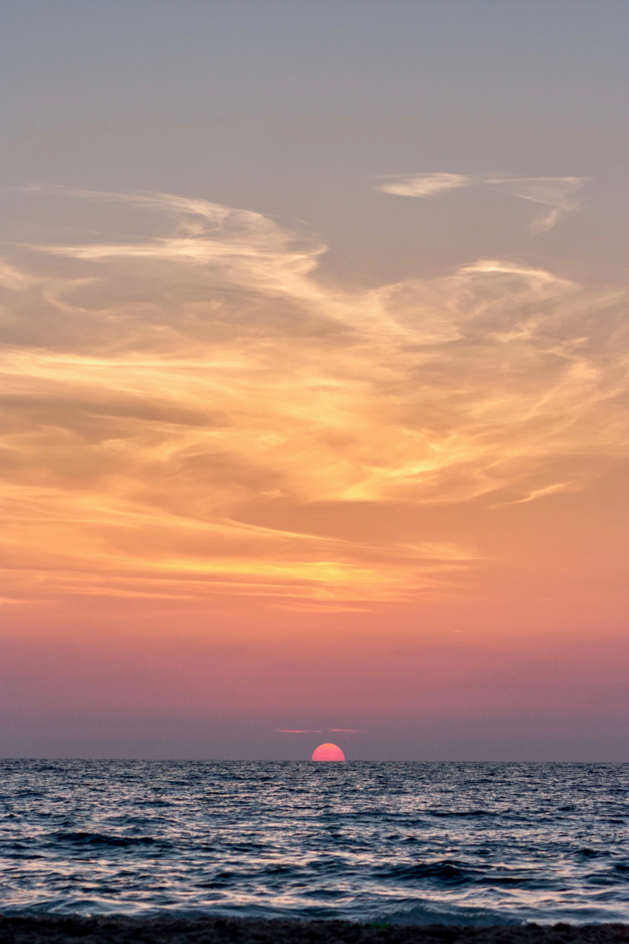 Tramonto color pesca sulla baia
